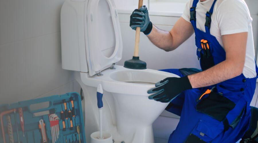 Professional septic pumping service in Moorefield, NE